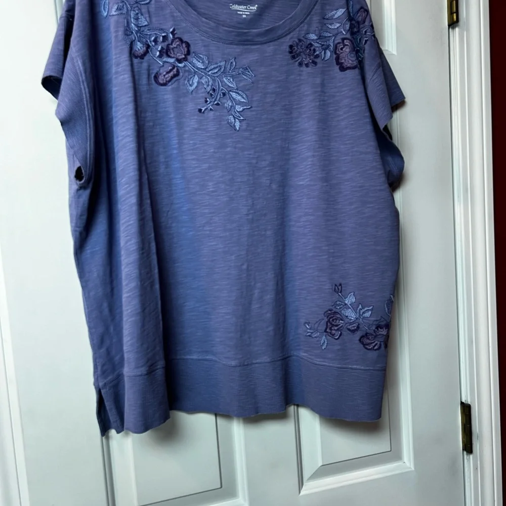 Coldwater Creek Periwinkle Floral Embroidered Short Sleeve Tee - Picture 2 of 9